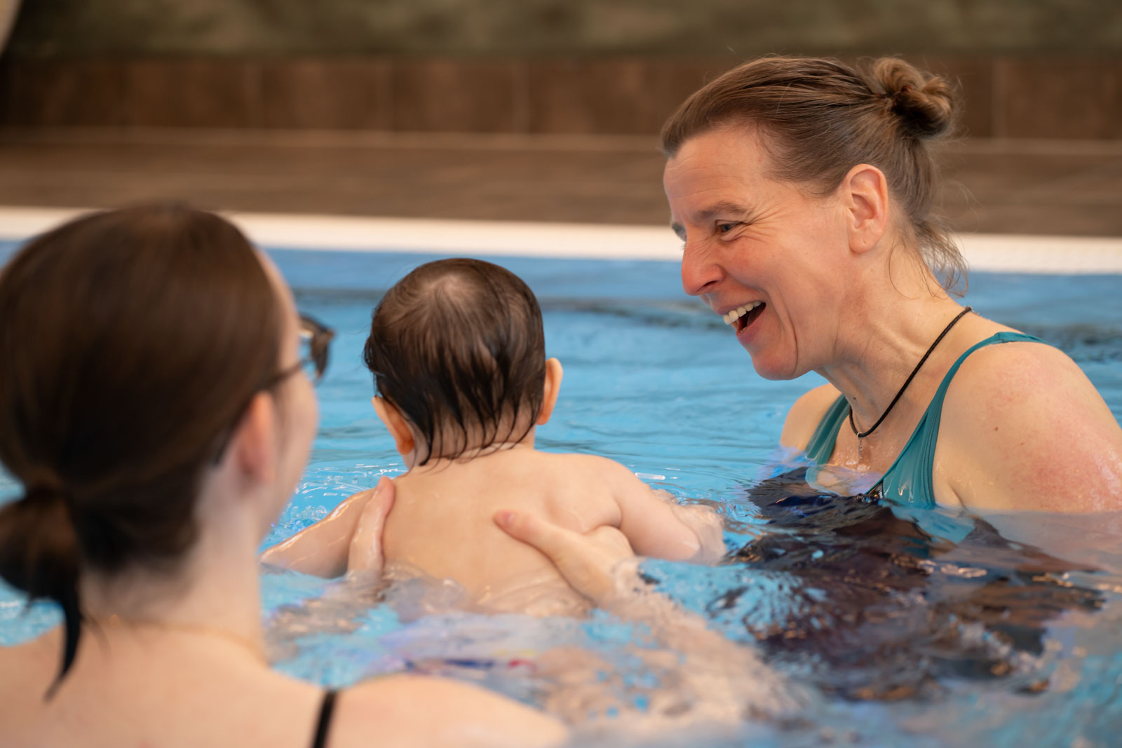 Hebamme Kerstin Kluge Babyschwimmen